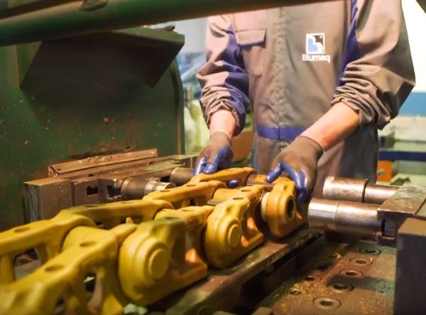 Presse à chenilles hydraulique